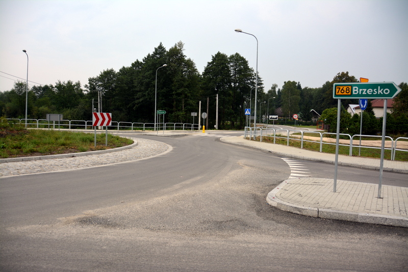 Budowa ulic Jana Pawła II, Gen. Wł. Sikorskiego Oświecenia i Odrodzenia na osiedlu Słotwina w Brzesku 