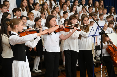 Czterdzieści lat „Dwójki”