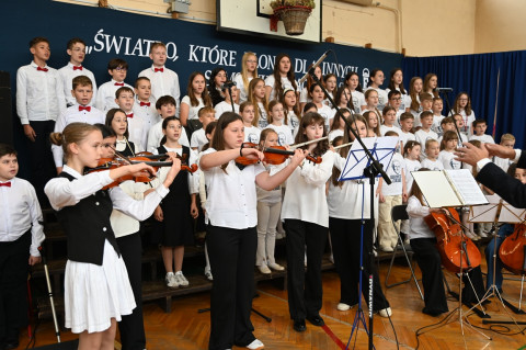 Czterdzieści lat „Dwójki”