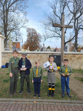 Zebrano prawie 13 tysięcy na odnowę cmentarza