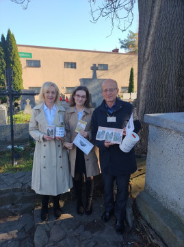 Zebrano prawie 13 tysięcy na odnowę cmentarza