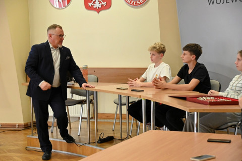 Wyjątkowa lekcja WOS-u