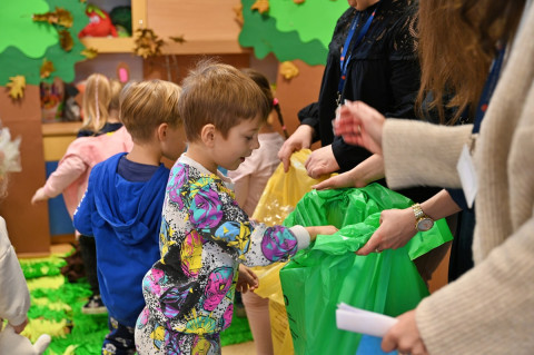 Przedszkolak mały i duży przyrodzie służy