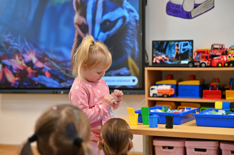 Przedszkolak mały i duży przyrodzie służy