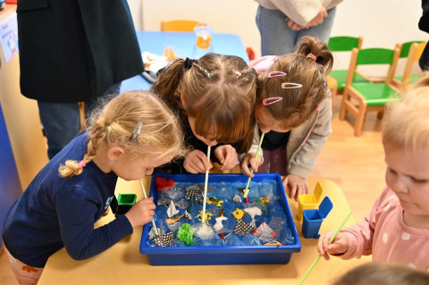 Przedszkolak mały i duży przyrodzie służy