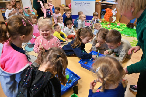 Przedszkolak mały i duży przyrodzie służy