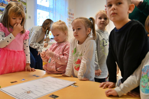 Przedszkolak mały i duży przyrodzie służy