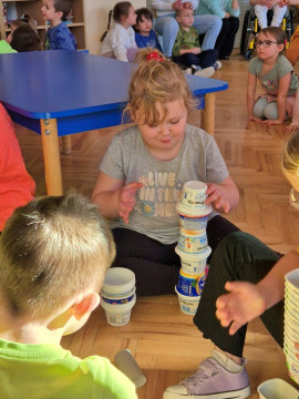 Przedszkolak mały i duży przyrodzie służy