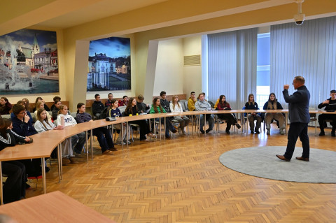 Lekcja WOS-u w magistracie