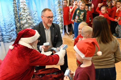 Mikołaj odwiedził przedszkola
