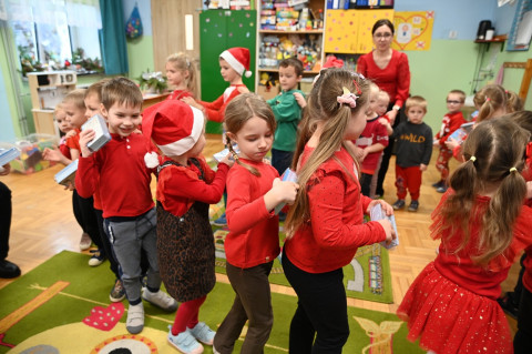Mikołaj odwiedził przedszkola