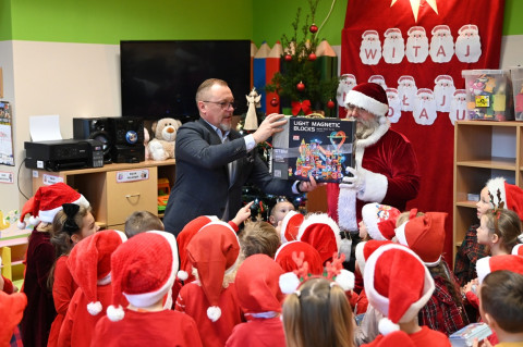 Mikołaj odwiedził przedszkola