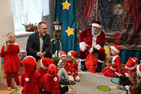 Mikołaj odwiedził przedszkola