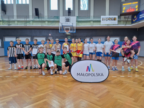 Sukces koszykarzy z "Dwójki"