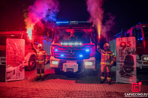 Nowy wóz dla OSP Poręba Spytkowska