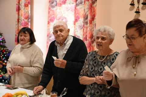 Przedświąteczne spotkanie w Domu Seniora