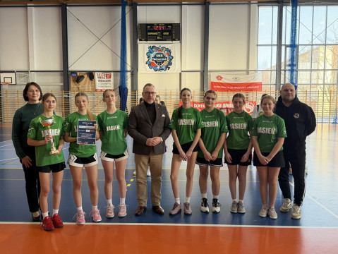 Koszykarki z Jasienia z awansem