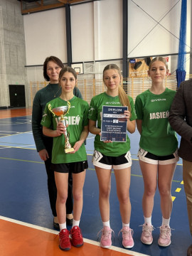 Koszykarki z Jasienia z awansem