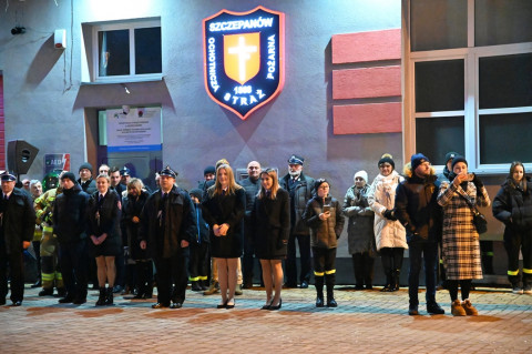 Strażacy ze Szczepanowa powitali nowy wóz