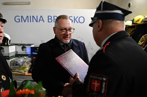 Strażacy ze Szczepanowa powitali nowy wóz