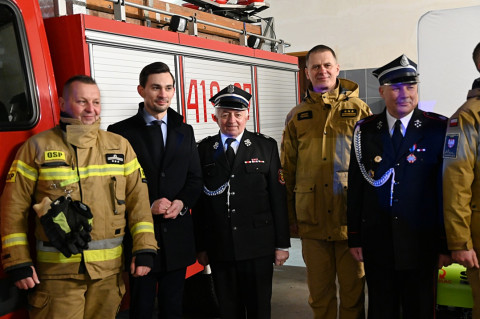 Strażacy ze Szczepanowa powitali nowy wóz