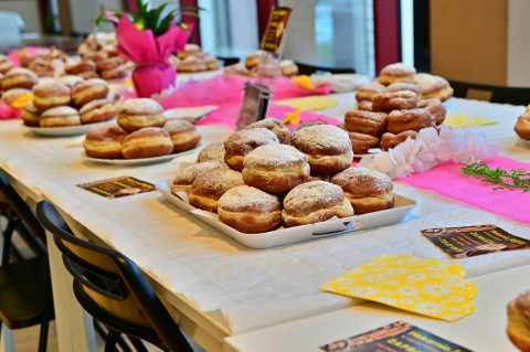 Studenci UTW świętowali dzień wcześniej
