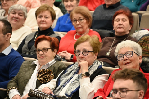 Studenci UTW świętowali dzień wcześniej