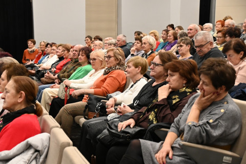 Studenci UTW świętowali dzień wcześniej