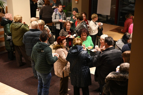 Studenci UTW świętowali dzień wcześniej