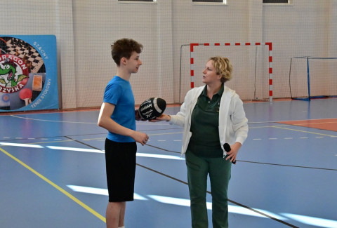 Futbolowa lekcja w Mokrzyskach