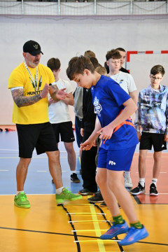 Futbolowa lekcja w Mokrzyskach