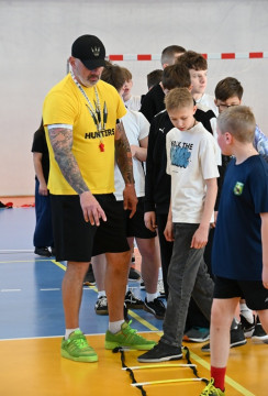 Futbolowa lekcja w Mokrzyskach