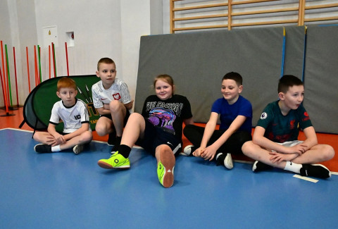 Futbolowa lekcja w Mokrzyskach