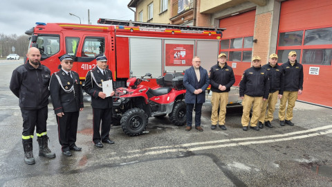 Przekazanie wozów dla OSP