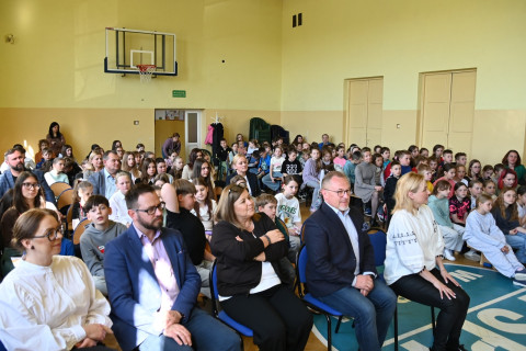 Książka łączy pokolenia - gratulujemy!