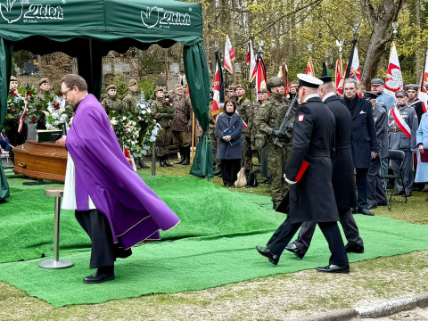 Roman Rakowski spoczął w gdańskiej alei zasłużonych