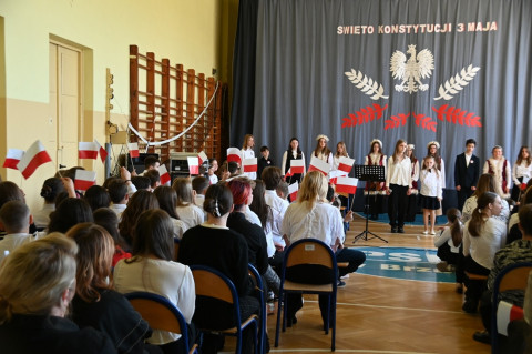 Uczniowie pamiętają o Konstytucji