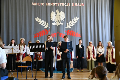 Uczniowie pamiętają o Konstytucji