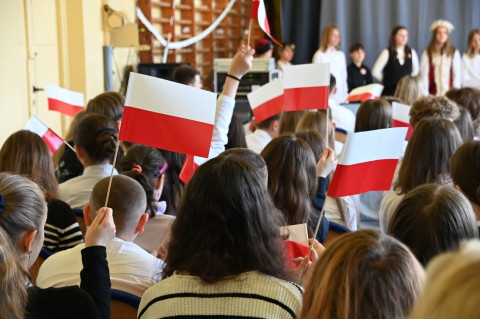 Uczniowie pamiętają o Konstytucji