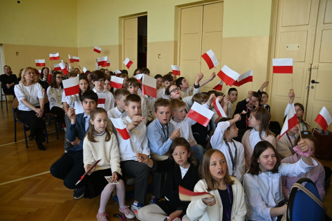 Uczniowie pamiętają o Konstytucji
