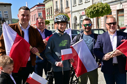 BIAŁO-CZERWONE Brzesko