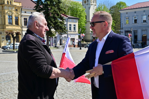 BIAŁO-CZERWONE Brzesko