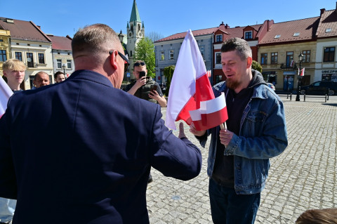 BIAŁO-CZERWONE Brzesko