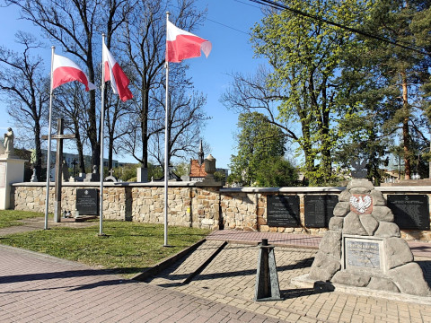 BIAŁO-CZERWONE Brzesko