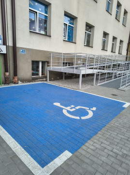Dostępne i przyjazne szkoły – za nami połowa projektu