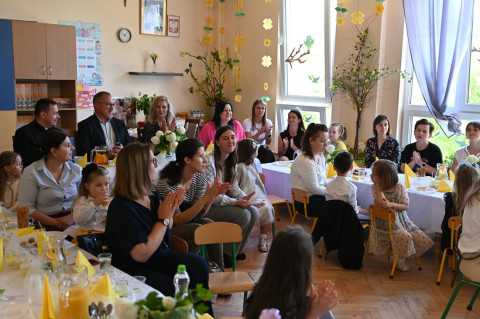 Wierszem i piosenką o papieżu