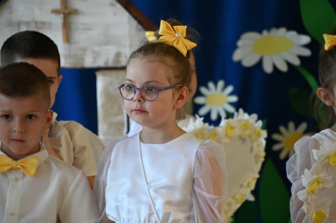 Wierszem i piosenką o papieżu