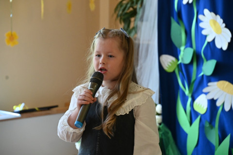 Wierszem i piosenką o papieżu