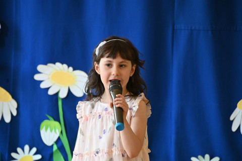 Wierszem i piosenką o papieżu