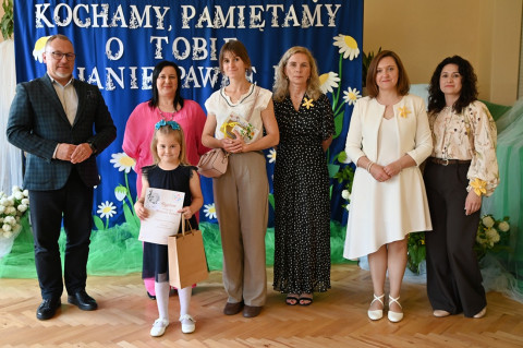Wierszem i piosenką o papieżu